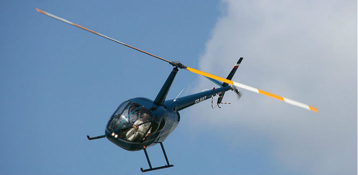 800px-Robinson R44 Raven II copy