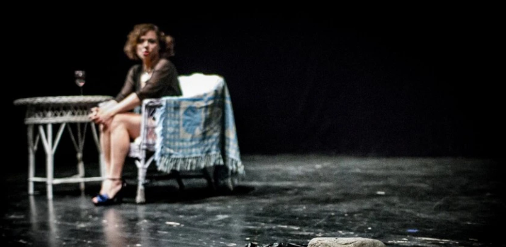 Aktorka Magdalena Tomaszewska (fot. Jakub Kabus/Teatru Minerwa)