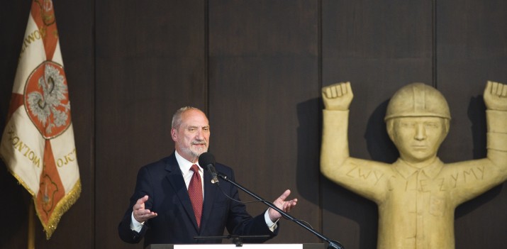 macierewicz123a