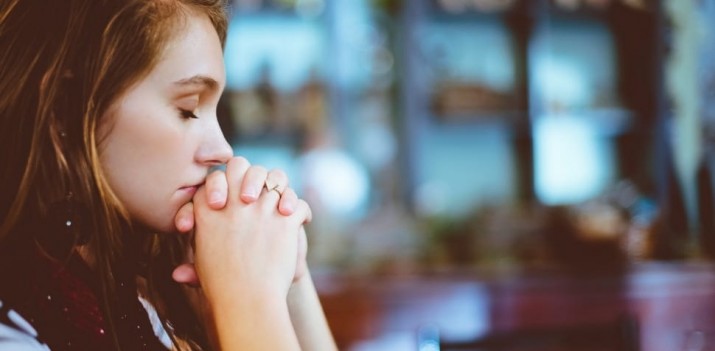 people-girl-praying-church-wallpaper-preview