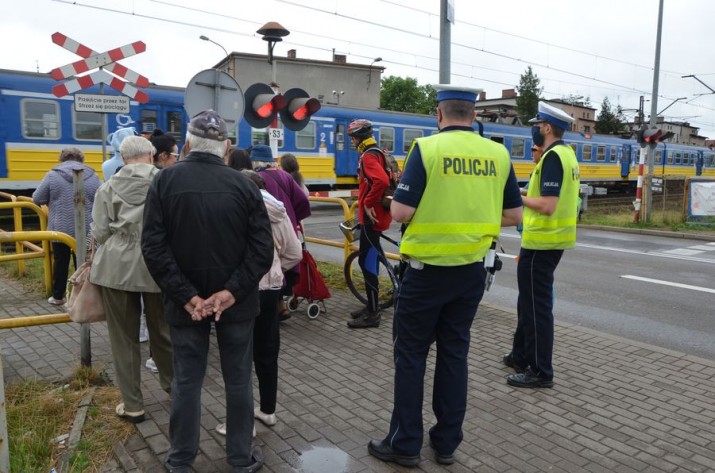 wejherowo bezpieczny przejaz  szlaban na ryzyko