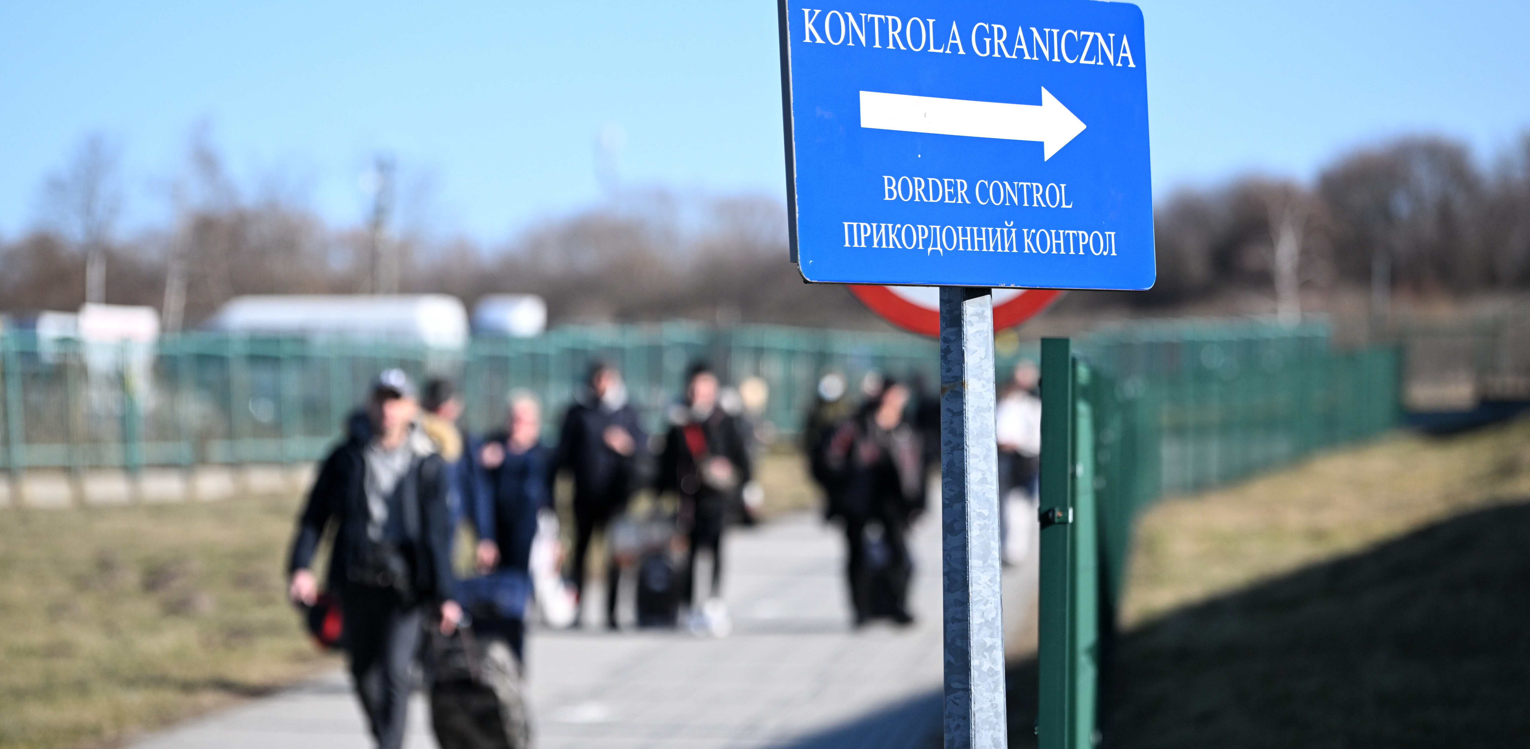 Medyka, 24.02.2022. Piesze polsko - ukraińskie przejście graniczne w Medyce, 24 bm. (Fot. PAP/Darek Delmanowicz)