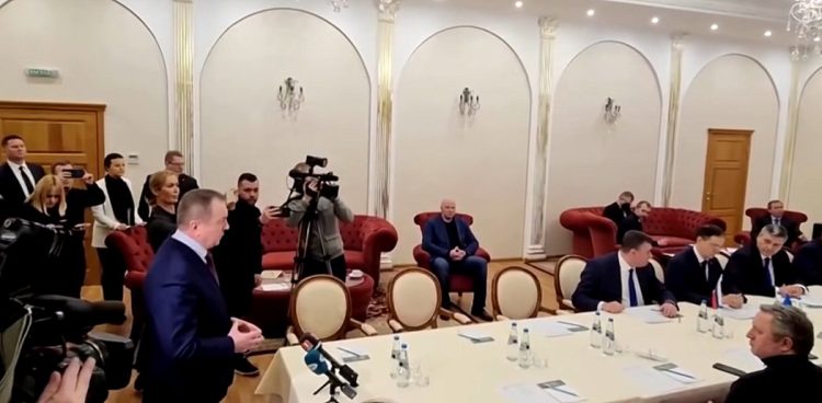 (fot. YouTube/Reuters)