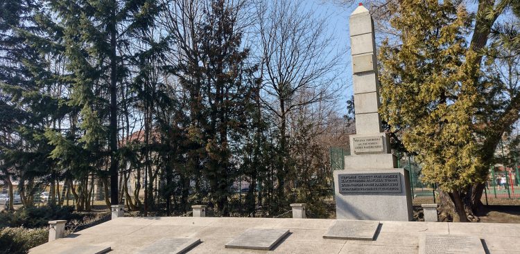 Pomnik żołnierzy radzieckich w Tczewie (Fot. Radio Gdańsk/Hanna Brzezińska)