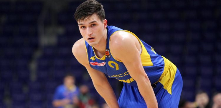 DOMINIK WILCZEK (FOT. KRZYSZTOF CICHOMSKI / 400mm.pl)