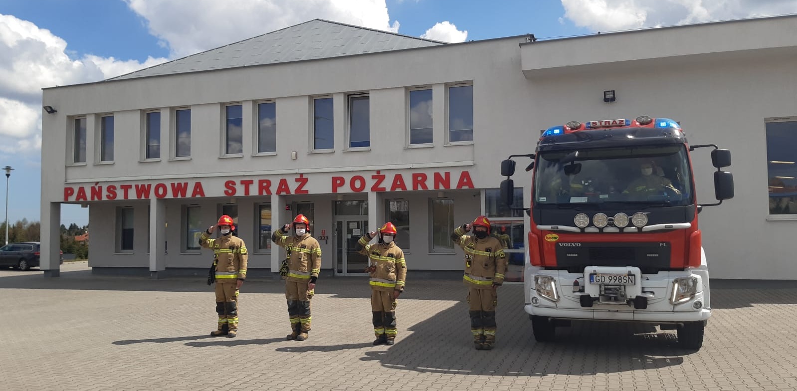 Duże wzmocnienie strażaków Ujeściska. W posterunku przy Jabłoniowej więcej ratowników - Radio Gdańsk