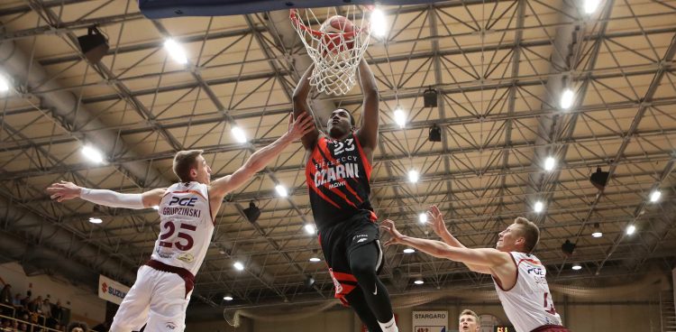 (Fot. Krzysztof Cichomski/400mm.pl)