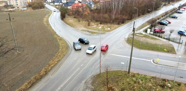 Skrzyżowanie ulic Czerskiej, Niepołomickiej i Starogardzkiej (fot. Dyrekcja Rozbudowy Miasta Gdańska)