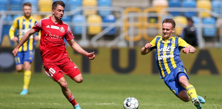 (Fot. 400mm.pl/Tomasz Zasiński)