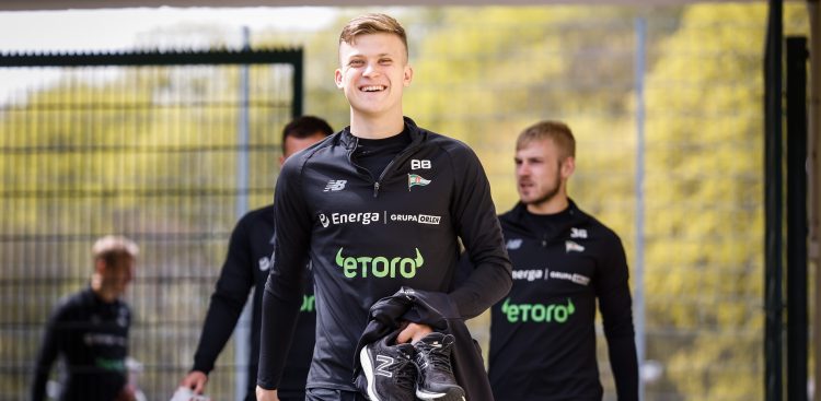 Gdansk, 04.05.2022
EKSTRAKLASA PILKA NOZNA TRENING
POLISH LEAGUE FOOTBALL PRACTISE
NZ jakub kaluzinski ,
FOT. WOJCIECH FIGURSKI / 400mm.pl