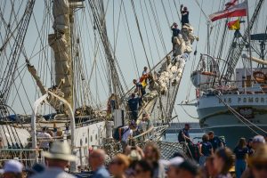 Gdynia, 19.06.2021. Żeglarska Parada Świętojańska z okazji Święta Morza (fot. Radio Gdańsk/Roman Jocher)