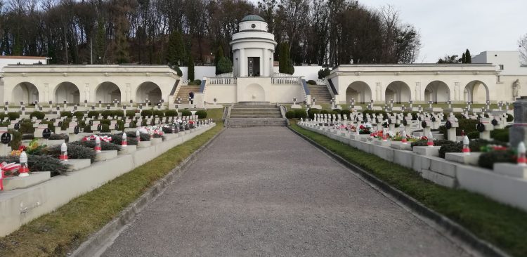 Cmentarz Orląt Lwowskich (fot. Andrzej Urbański)