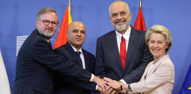 (fot. Twitter/Ursula von der Leyen)