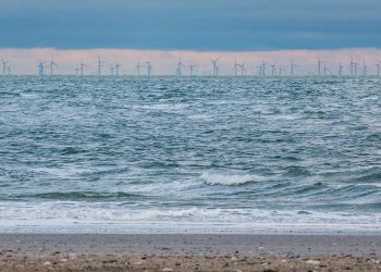 Morskie farmy wiatrowe, zdjęcie ilustracyjne (fot. Pixabay)
