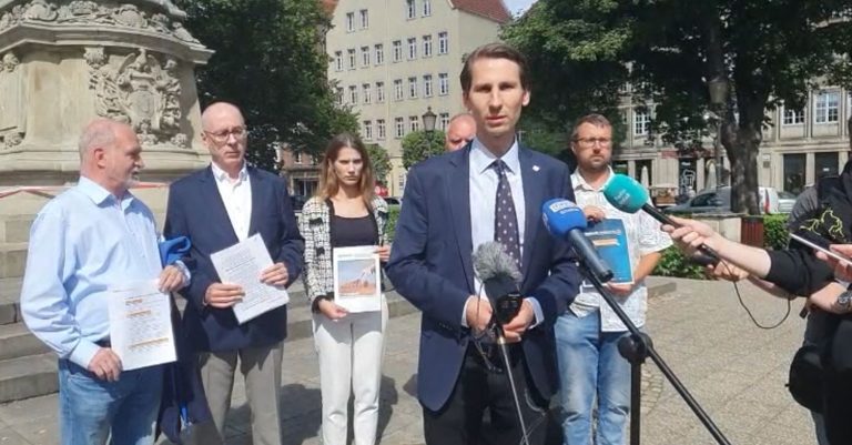 (Fot. facebook.com/Kacper Płażyński)