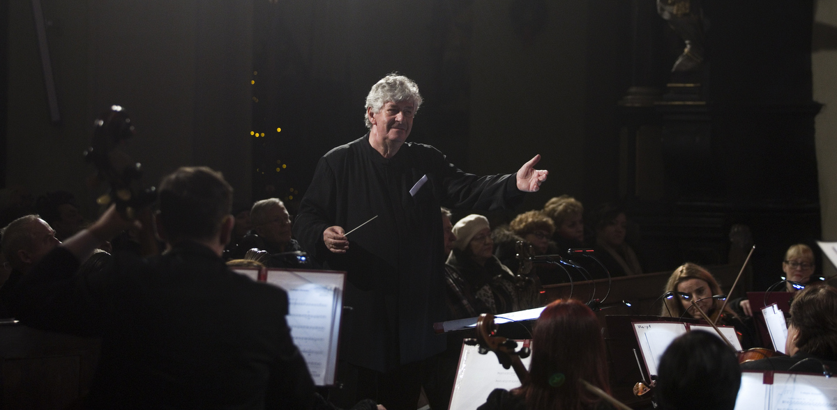 Na zdjęciu dyrygent Jan Łukaszewski (fot. KFP/Eryk Puchała)