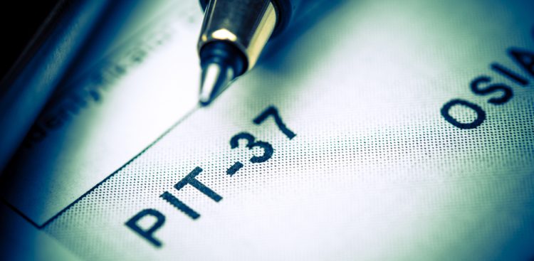 Filling polish tax forms PIT-37