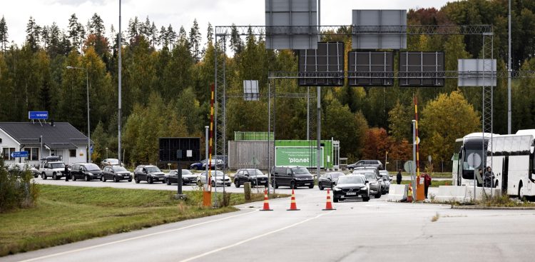 (Fot. PAP/EPA/ONI REKOMAA)