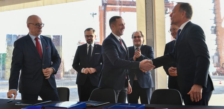 (Fot. PAP/Adam Warżawa)