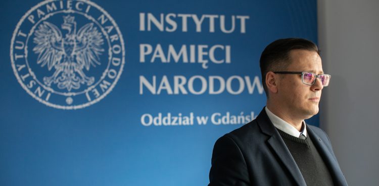 Nz. Dyrektor gdańskiego oddziału IPN Paweł Warot (Fot. Agencja KFP/Krzysztof Mystkowski)