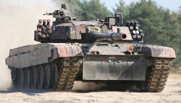 PT-91 Twardy Polish-made tanks based on the T-72 soviet tank