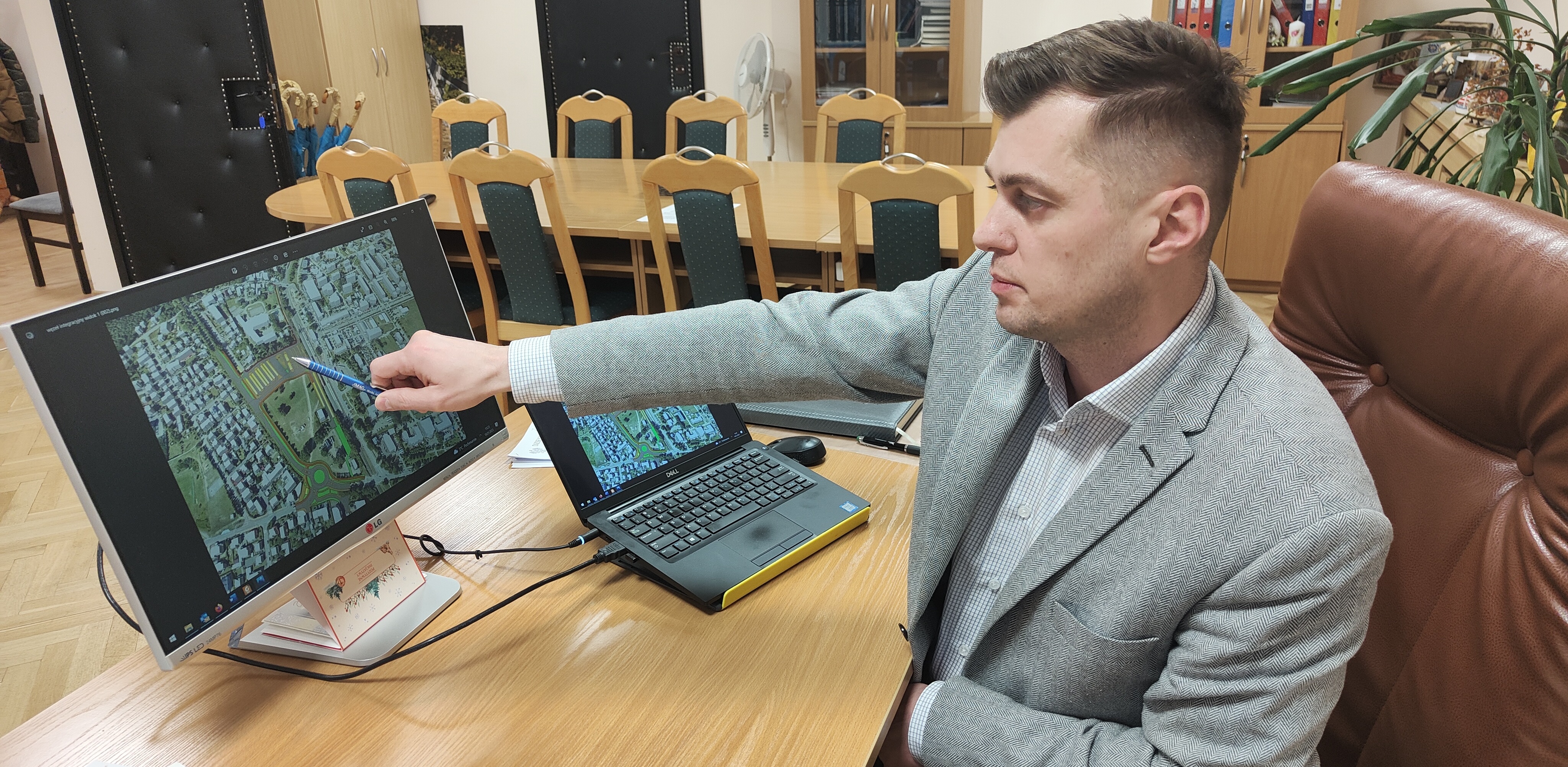 nz. zastępca burmistrza Kamil Pach (fot. Radio Gdańsk/Piotr Lessnau)