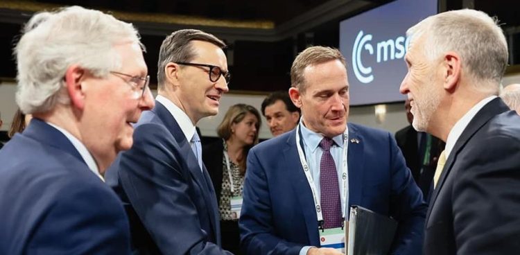 (Fot. Facebook.com/Kancelaria Premiera)