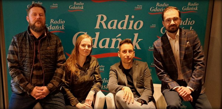 Na zdjęciu: Dorota Radomska, Jakub Bąk, Jacek Wałdoch, Cyprian Wieczorkowski z Pruszczanie.pl. (fot. W. Raszkiewicz)