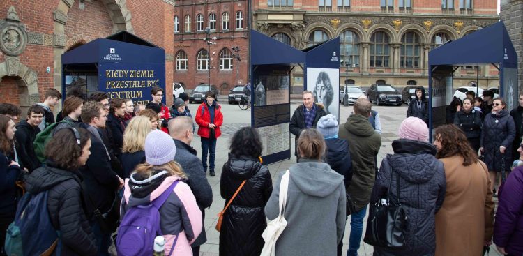 Na zdjęciu: wystawa zorganizowana przez Archiwum Państwowe w Gdańsku (fot. Facebook.com/Archiwum Państwowe w Gdańsku)