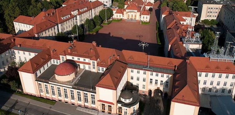 (Fot. Akademia Marynarki Wojennej w Gdyni/www.amw.gdynia.pl)