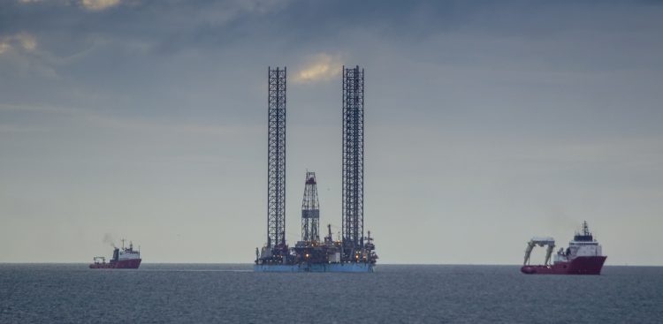 Zdjęcie ilustracyjne - platforma wiertnicza Lotos Petrobaltic (fot. Paweł Marcinko / KFP)