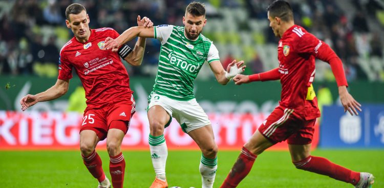 PKO Ekstraklasa. Lechia Gdańsk - Miedź Legnica. Na zdjęciu Łukasz Zwoliński 10.03.2023
fot. Maciej Czarniak / Trojmiasto.pl / KFP