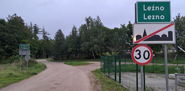 Radar ma powstać na granicy między dwiema miejscowościami (fot. Radio Gdańsk/Sebastian Kwiatkowski)