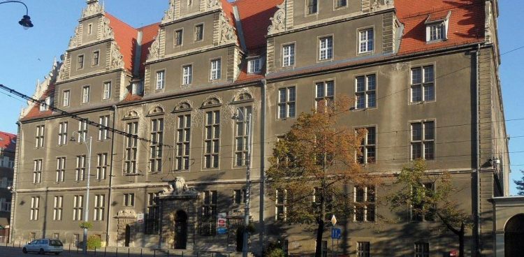 Na zdjęciu: budynek Sądu Okręgowego w Gdańsku (fot. Wikimedia Commons/Fotopolska.eu)