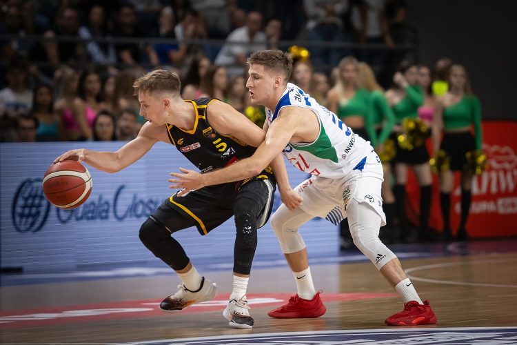 2023.09.24 Wloclawek
Koszykowka, Polska Liga Koszykowki, Orlen Basket Liga, Sezon 2023 / 2024

1 kolejka OBL, mecz Anwil Wloclawek - Trefl Sopot

N/z {persons}
Foto Piotr Kieplin / PressFocus