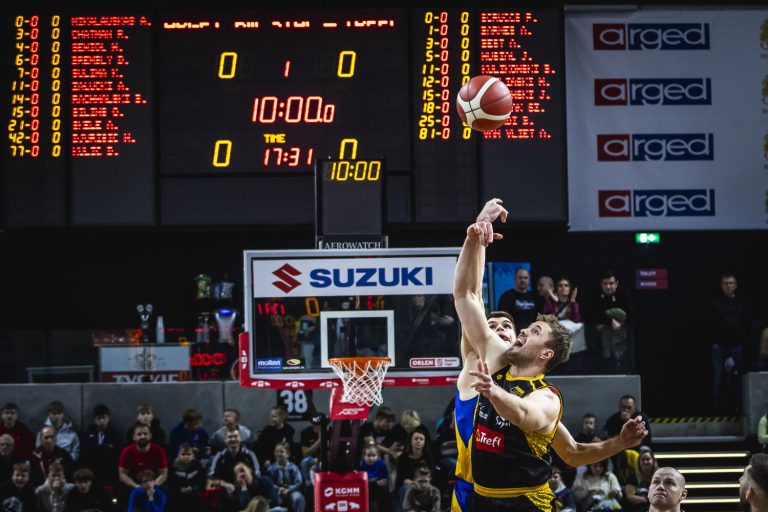 Archiwum i mecz BM Stal - Trefl. fot. Rafał Jakubowicz/Arged BM Stal/plk.pl