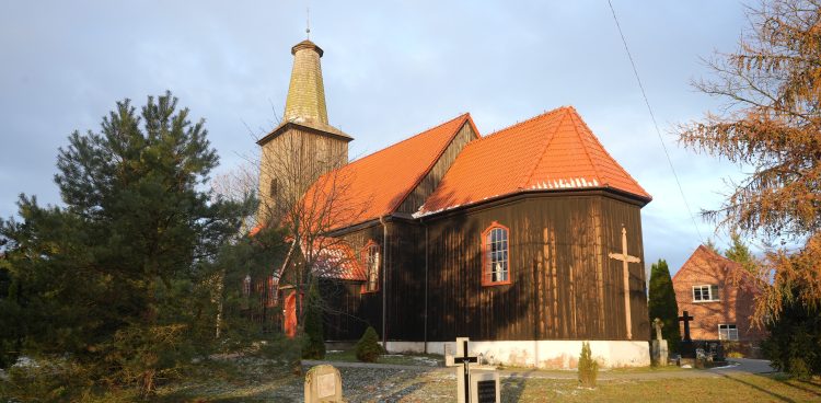 Kościół w Gwieździnie (fot. UG Rzeczenica)