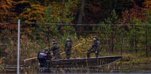 Poszukiwania Grzegorza Borysa przy stawie Lepusz. Zdjęcie ilustracyjne, (fot. Agencja KFP/Piotr Hukało)