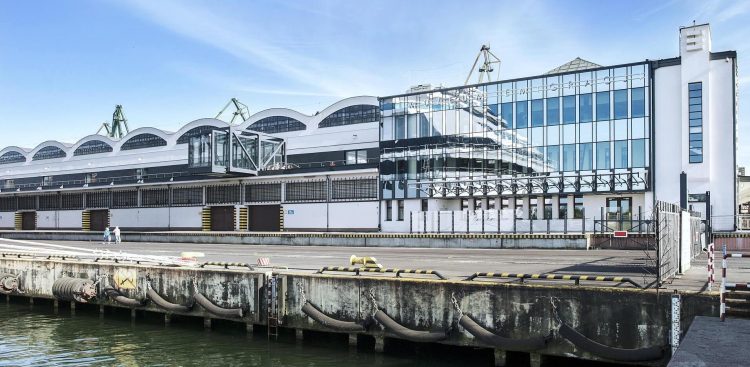 Zabytkowy Dworzec Morski w Gdyni (Fot. Muzeum Emigracji/Bogna Kociumbas)