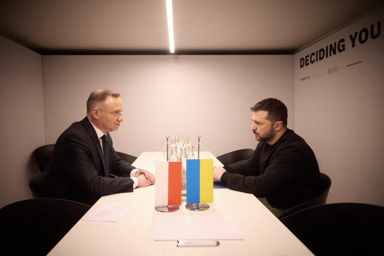 https://radiogdansk.pl/images/BNP_PodajZmiane_Mapa.png