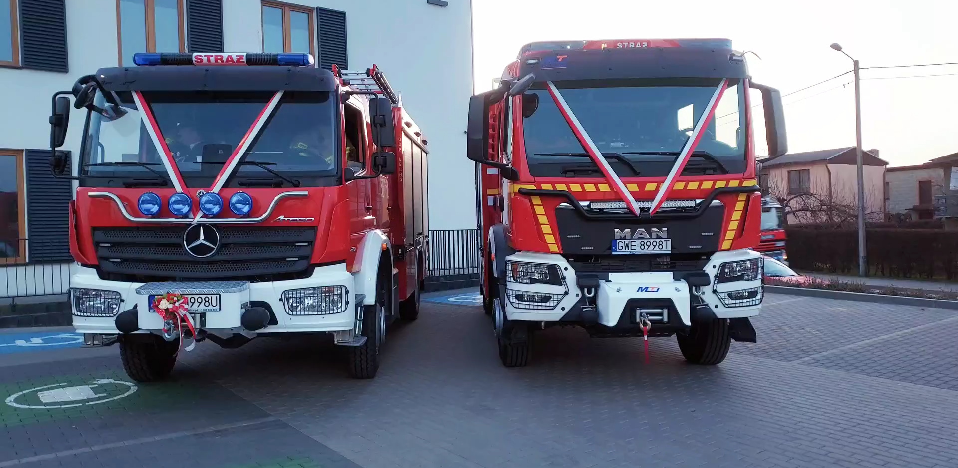 (Fot. screen Facebook.com/Ochotnicza Straż Pożarna w Szemudzie)