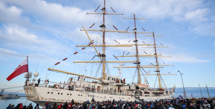 Dar Młodzieży (Fot. Radio Gdańsk/Roman Jocher)