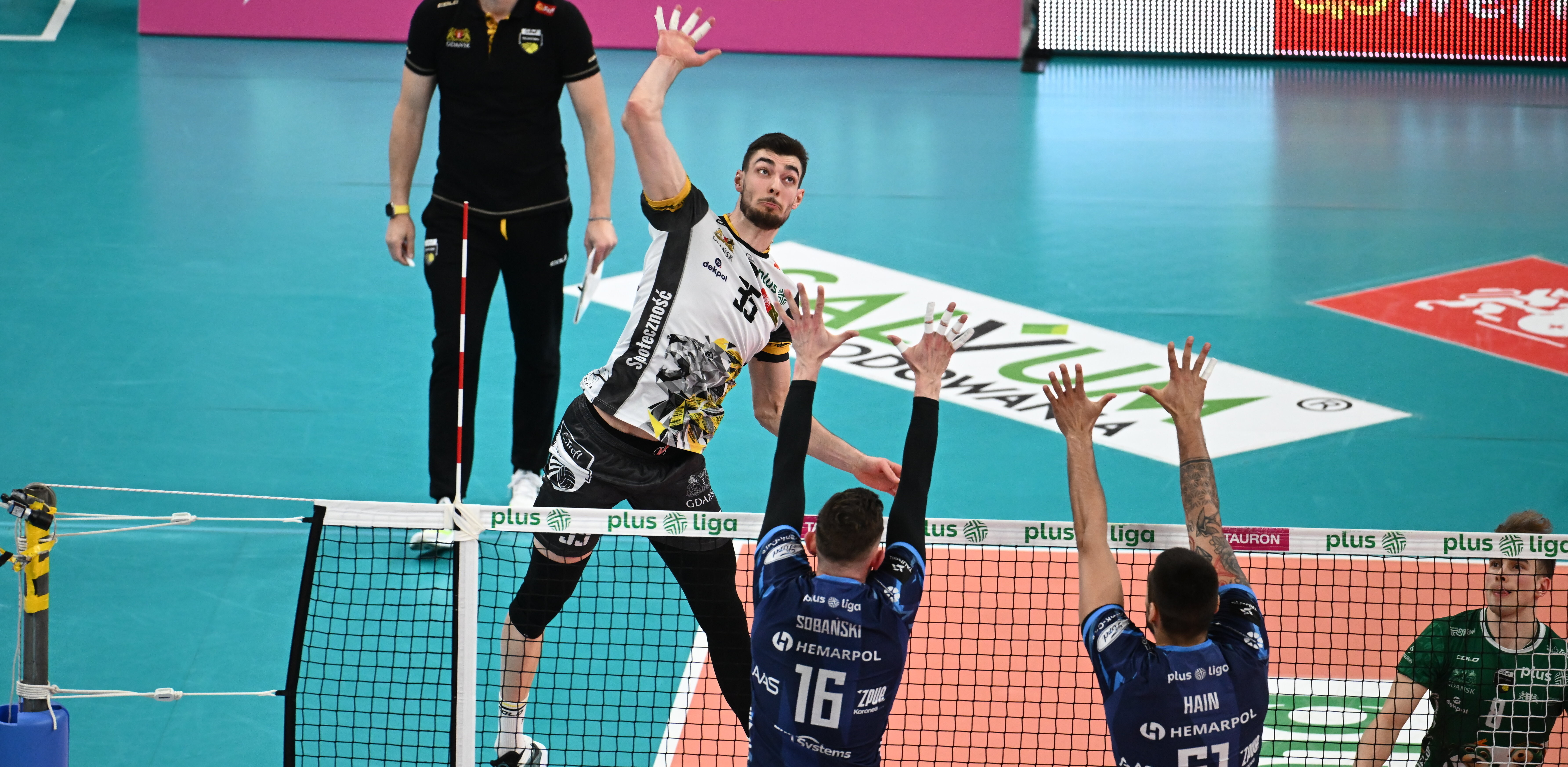 (Fot. PAP/Marcin Gadomski)