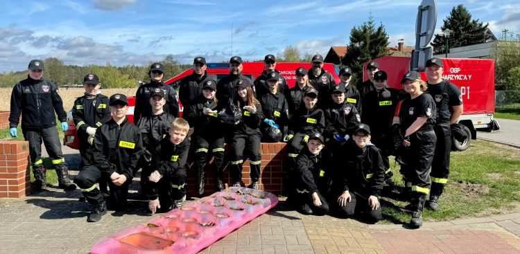 (Fot. Facebook.com/OSP Charzykowy - Ochotnicza Straż Pożarna w Charzykowach)