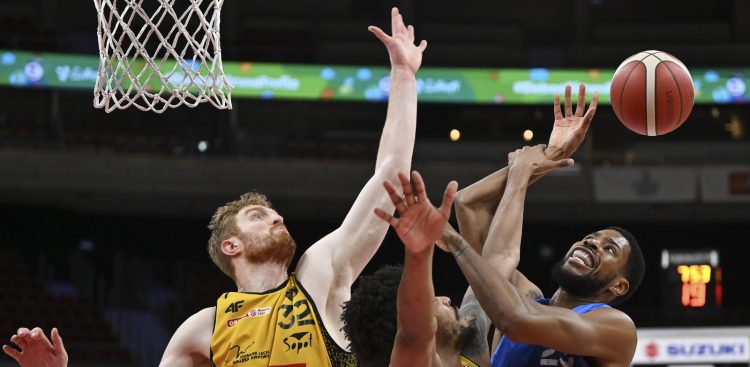 (fot. PAP/Adam Warżawa)