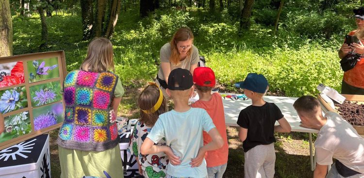 Sopot. Spotkanie z okazji Dnia Rodzicielstwa Zastępczego w Art Inkubatorze przy ul. Goyki 3 (fot. Radio Gdańsk/Oskar Bąk)