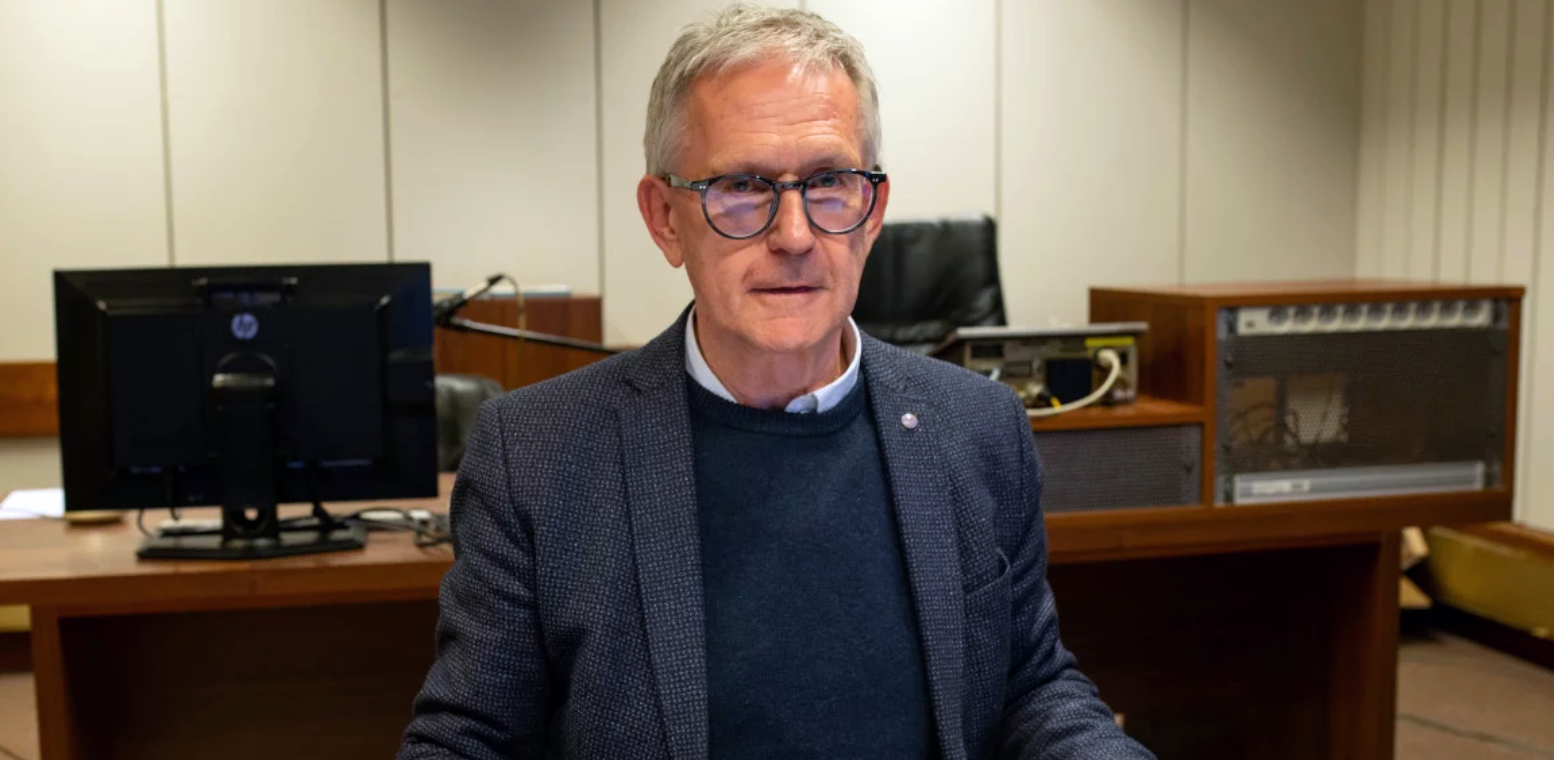 Andrzej Brzoska w studiu Teatru Polskiego (fot. Polskie Radio/Krzysztof Świeżak)