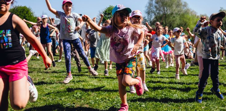 Zdjęcie archiwalne. Piknik integracyjny na sopockich błoniach (fot. Agencja KFP/Jarosław Respondek)