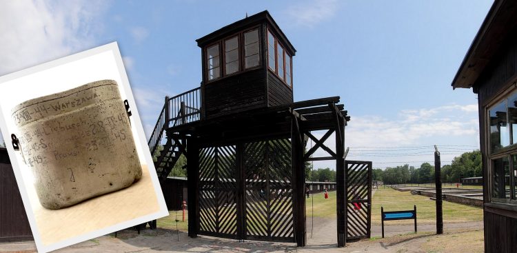 Zdjęcie główne: Brama Śmierci w Muzeum Stutthof w Sztutowie (fot. wikimedia commons/Martin Poljak).