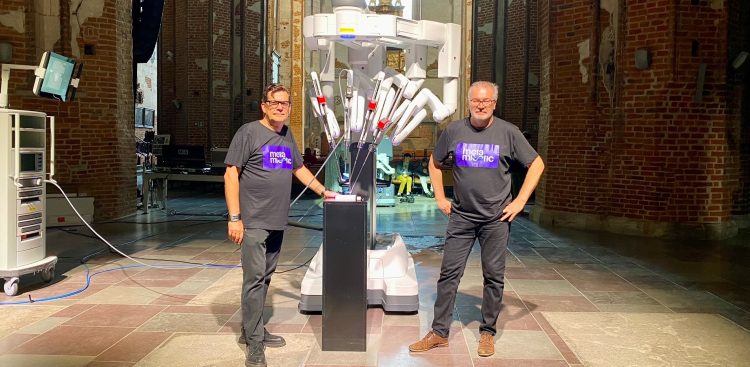 Od lewej: profesor Maciej Śmietański i profesor Jacek Kornacki (fot. Radio Gdańsk/Martyna Krawcewicz)